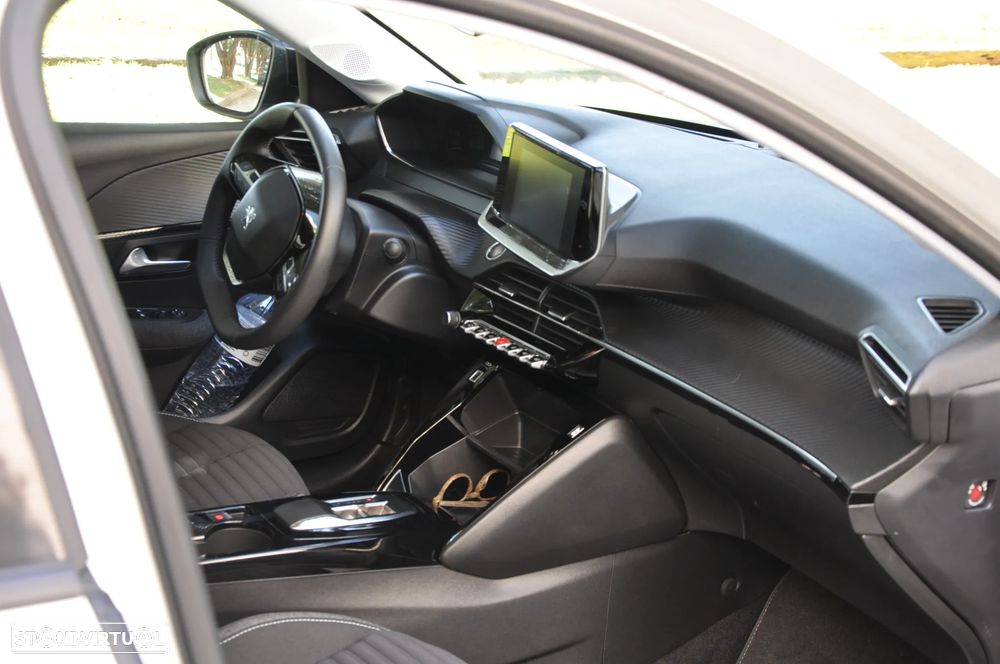 Peugeot e-2008 50 kWh GT Pack - 31