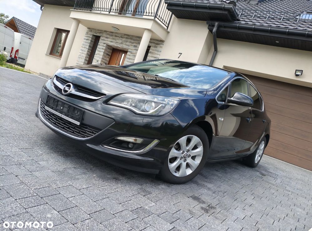 Opel Astra 1.4 Turbo Exklusiv - 14