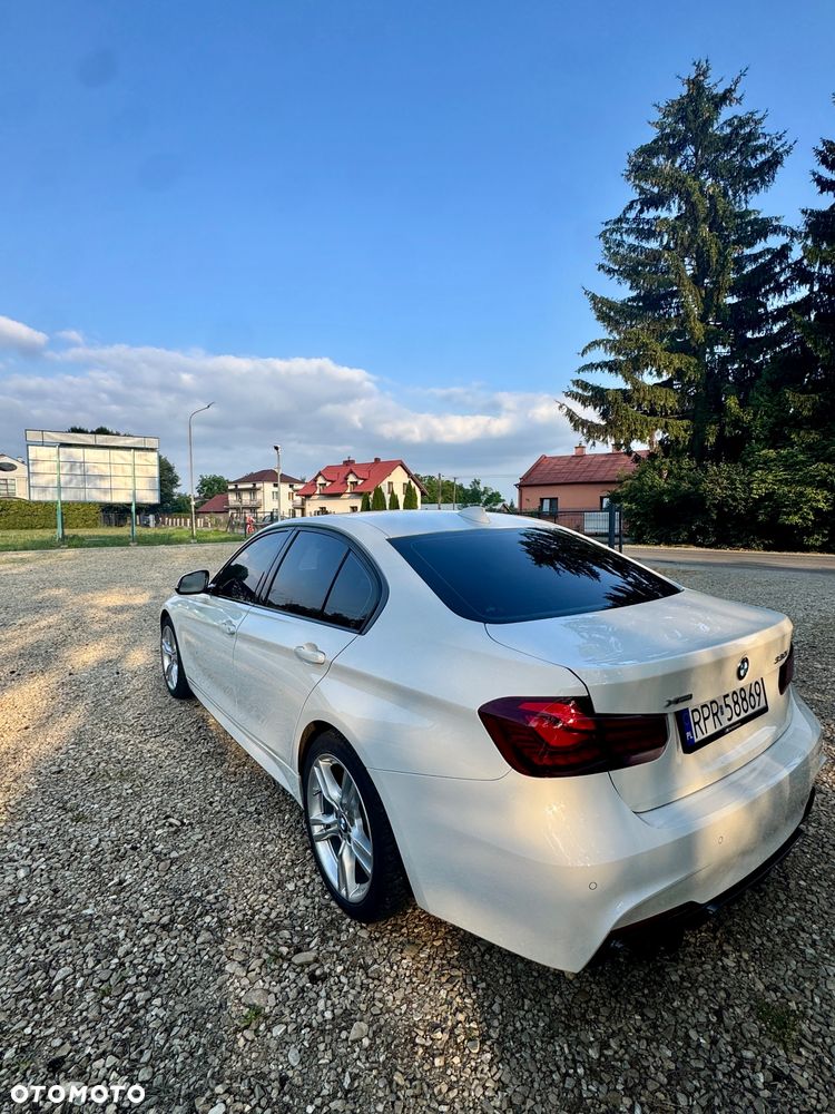 BMW Seria 3 330i xDrive Edition M Sport Shadow - 6