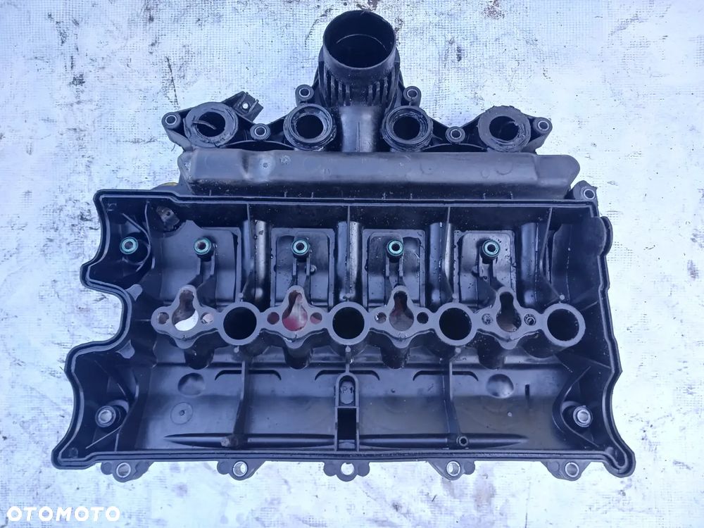 Pokrywa zaworów Renault Master Opel Movano 2,5dci 2,2dci 8200149903 - 2
