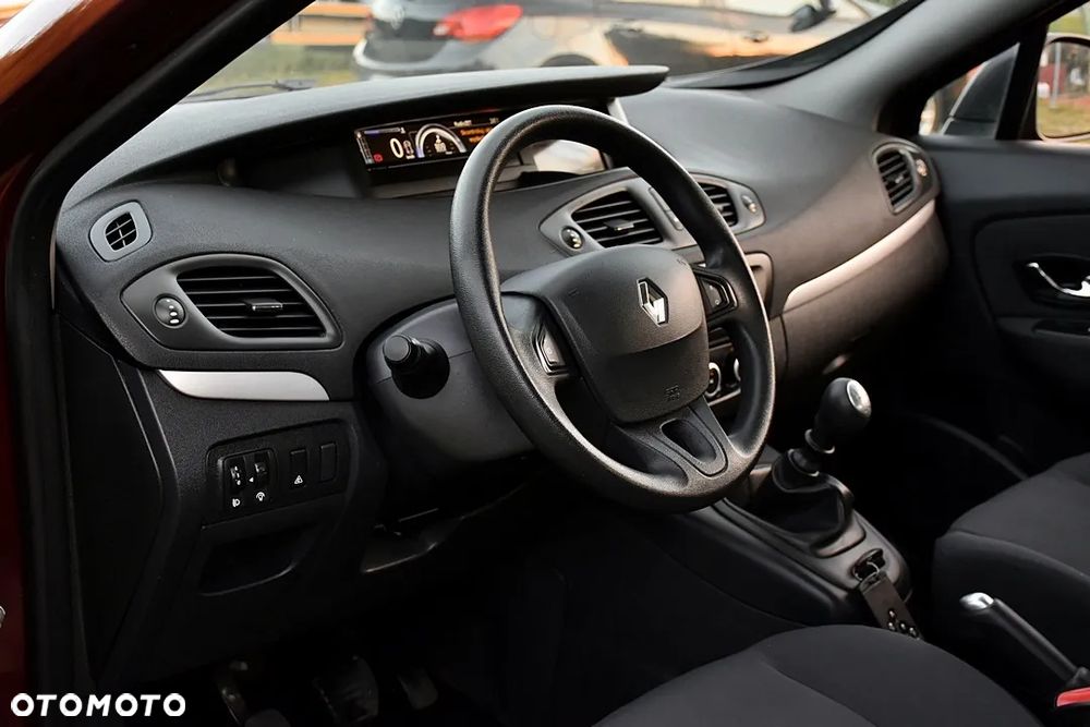 Renault Scenic 1.6 16V 110 Authentique - 6