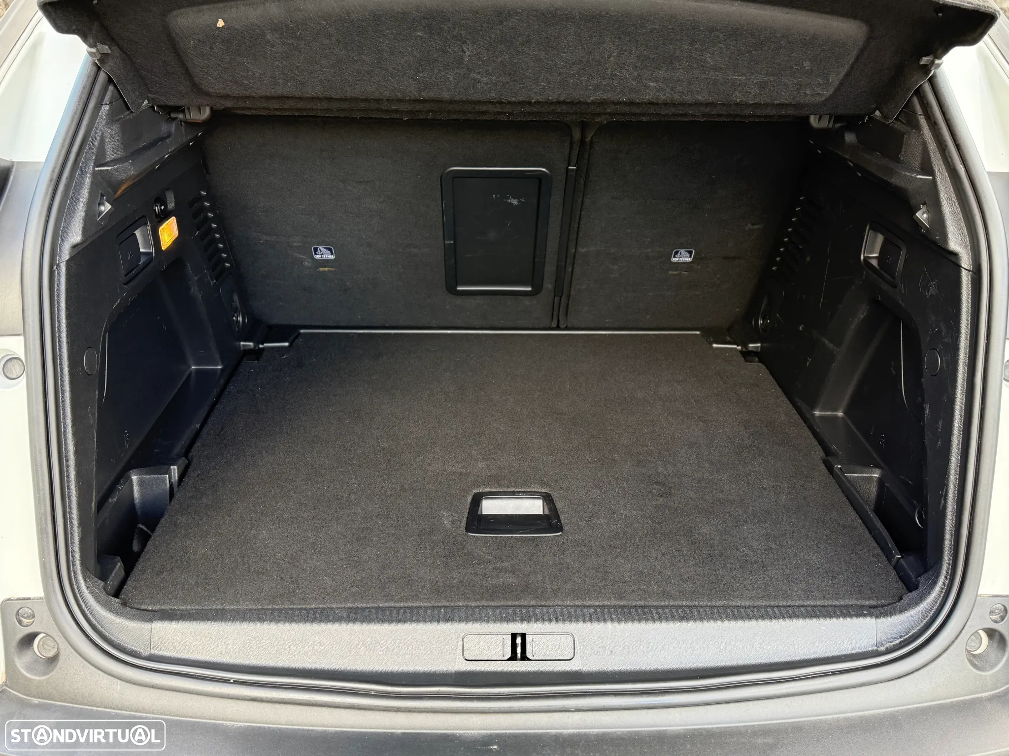 Peugeot 3008 1.5 BlueHDi Style - 21