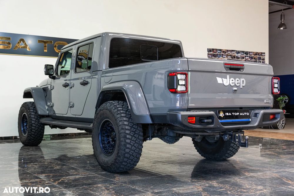 Jeep Gladiator 3.0L V6 Diesel AT8 4x4 264 CP Overland - 18