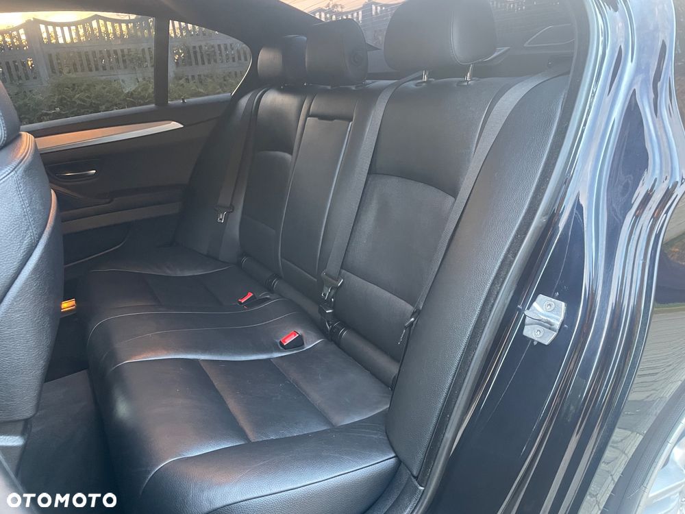 BMW Seria 5 530d Sport-Aut Luxury Line - 15