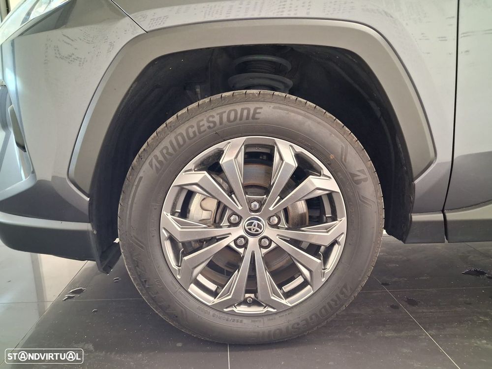 Toyota RAV4 - 9