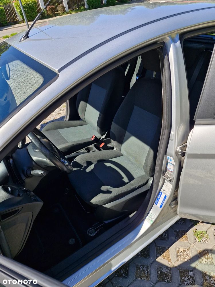 Ford Fiesta 1.25 Ambiente - 13