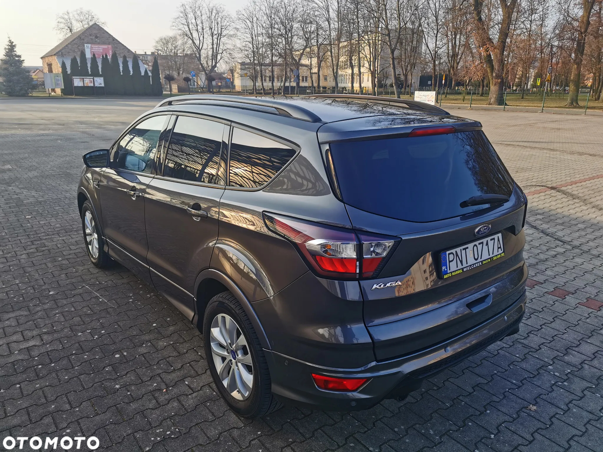 Ford Kuga 1.5 EcoBlue ST-LINE - 10