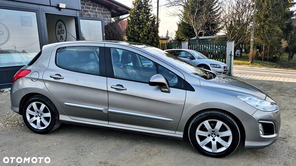 Peugeot 308 1.6 Premium Plus - 9