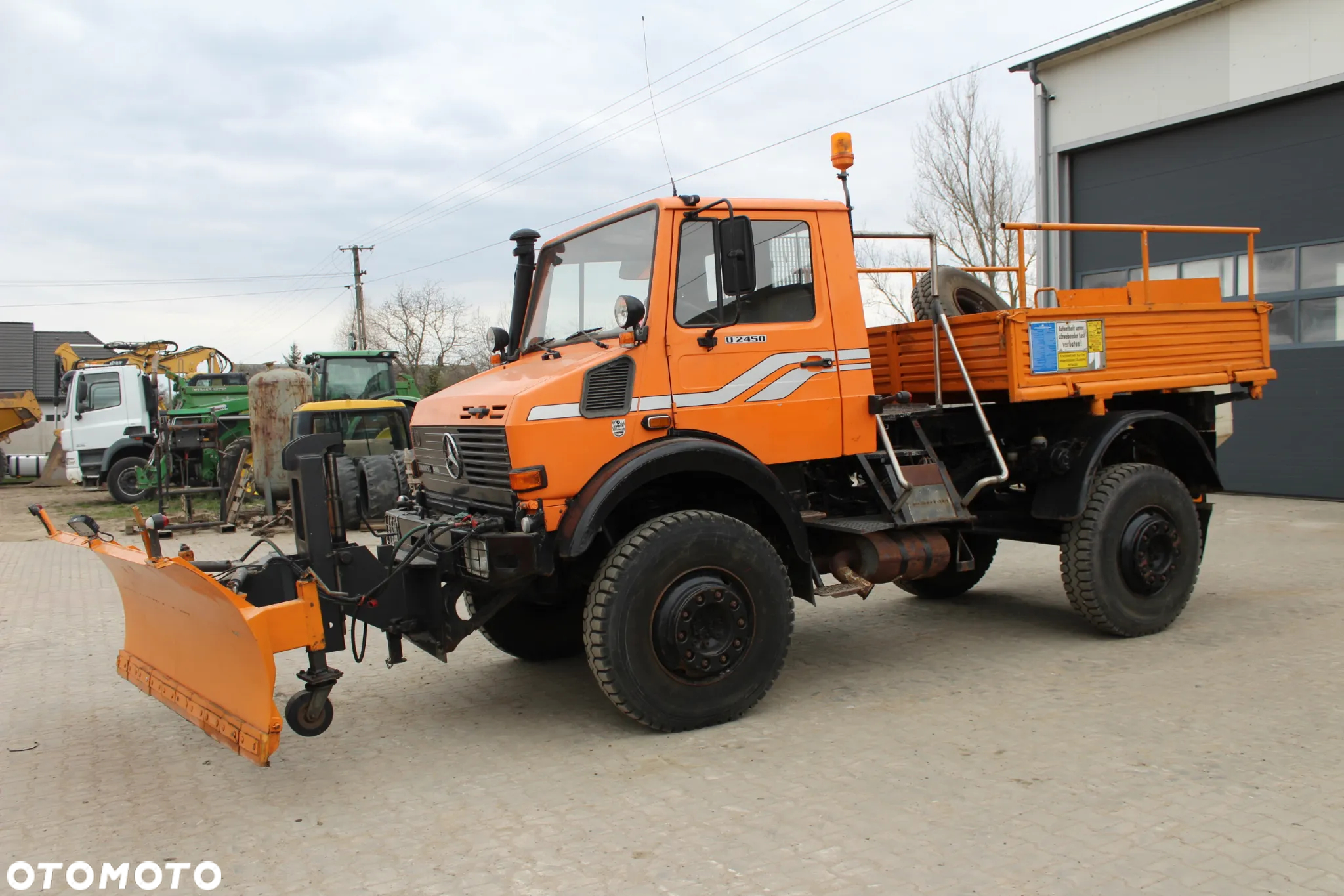 Mercedes-Benz UNIMOG U 2450 z Niemiec - 4