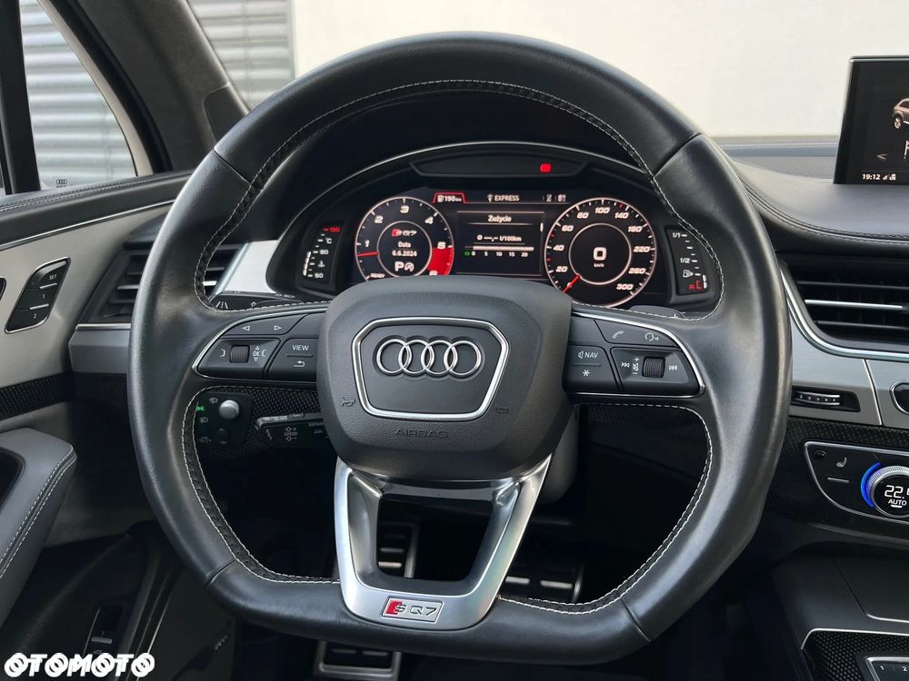 Audi SQ7 - 10