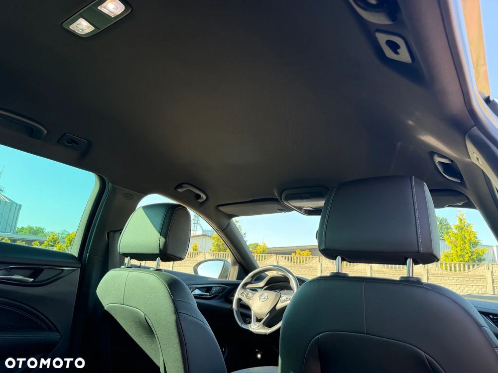 Opel Insignia 1.6 T Exclusive S&S - 32