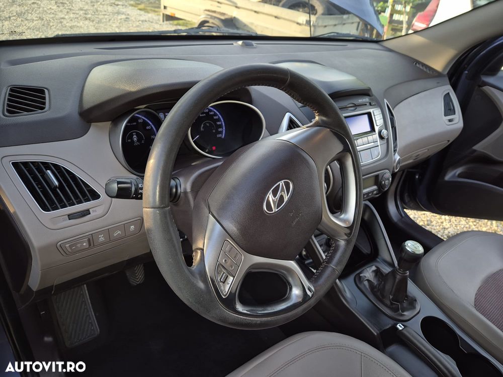 Hyundai ix35 2.0 MPI 4WD GLS Premium - 15