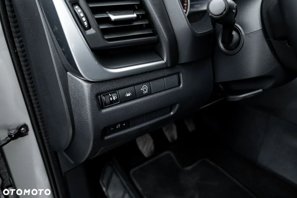 Nissan Qashqai 1.3 DIG-T MHEV N-Design - 26