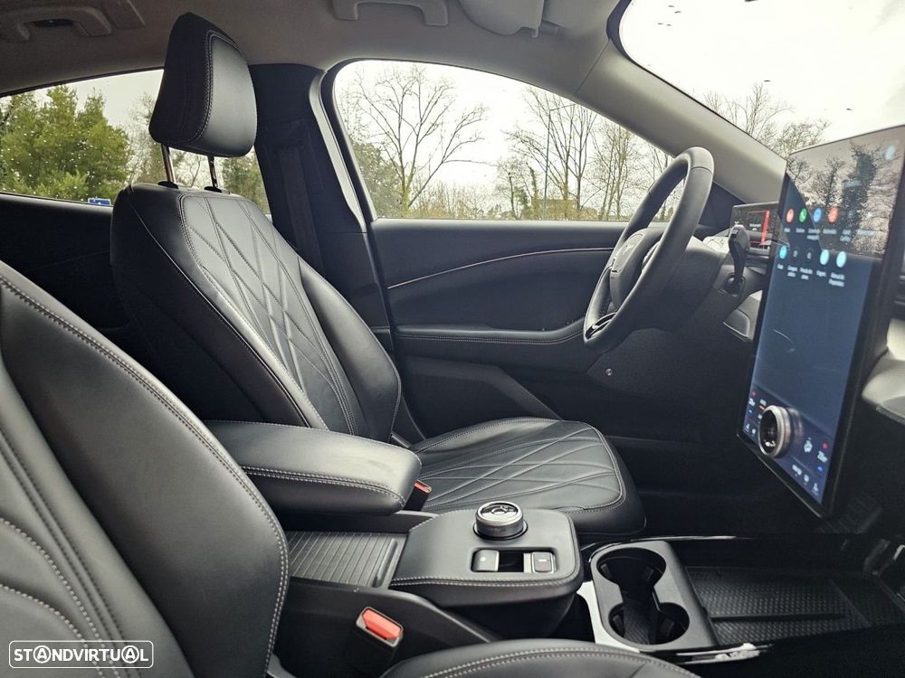 Ford Mustang Mach-E Standard - 43