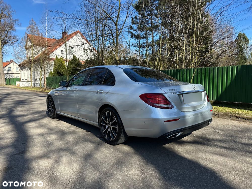 Mercedes-Benz Klasa E 220 d 9G-TRONIC Sportstyle Edition - 11