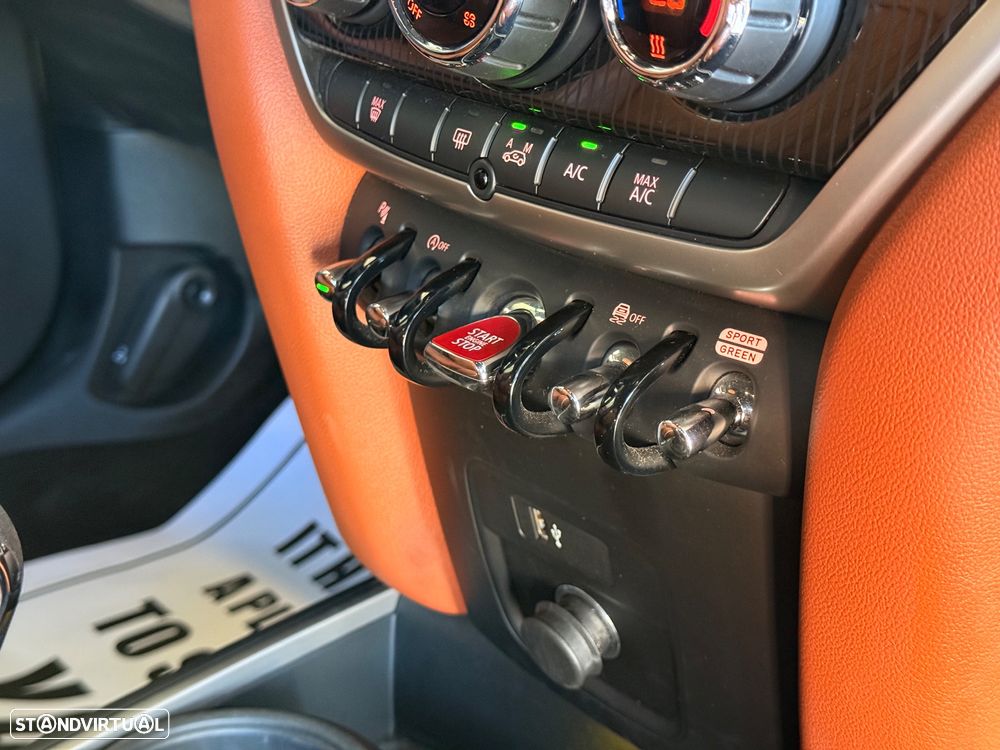 MINI Countryman Cooper S ALL4 Auto Desportiva - 24