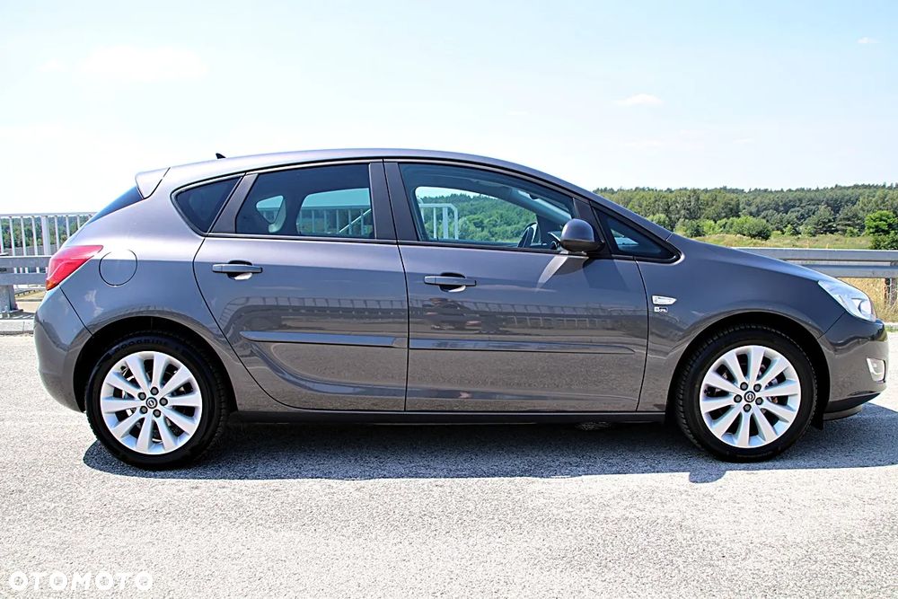 Opel Astra 1.6 Edition Sport - 10