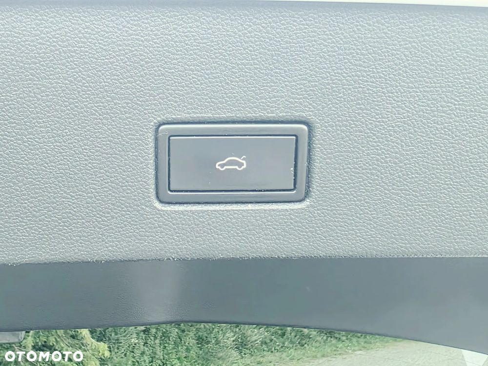 Volkswagen T-Roc 1.5 TSI ACT OPF DSG IQ.DRIVE - 26