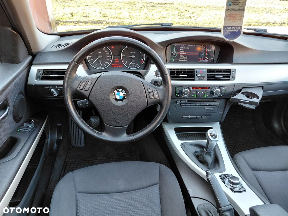 BMW Seria 3 320d DPF Edition Sport - 7