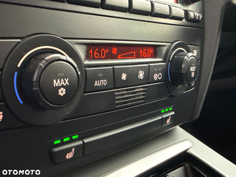 BMW Seria 3 320i - 29
