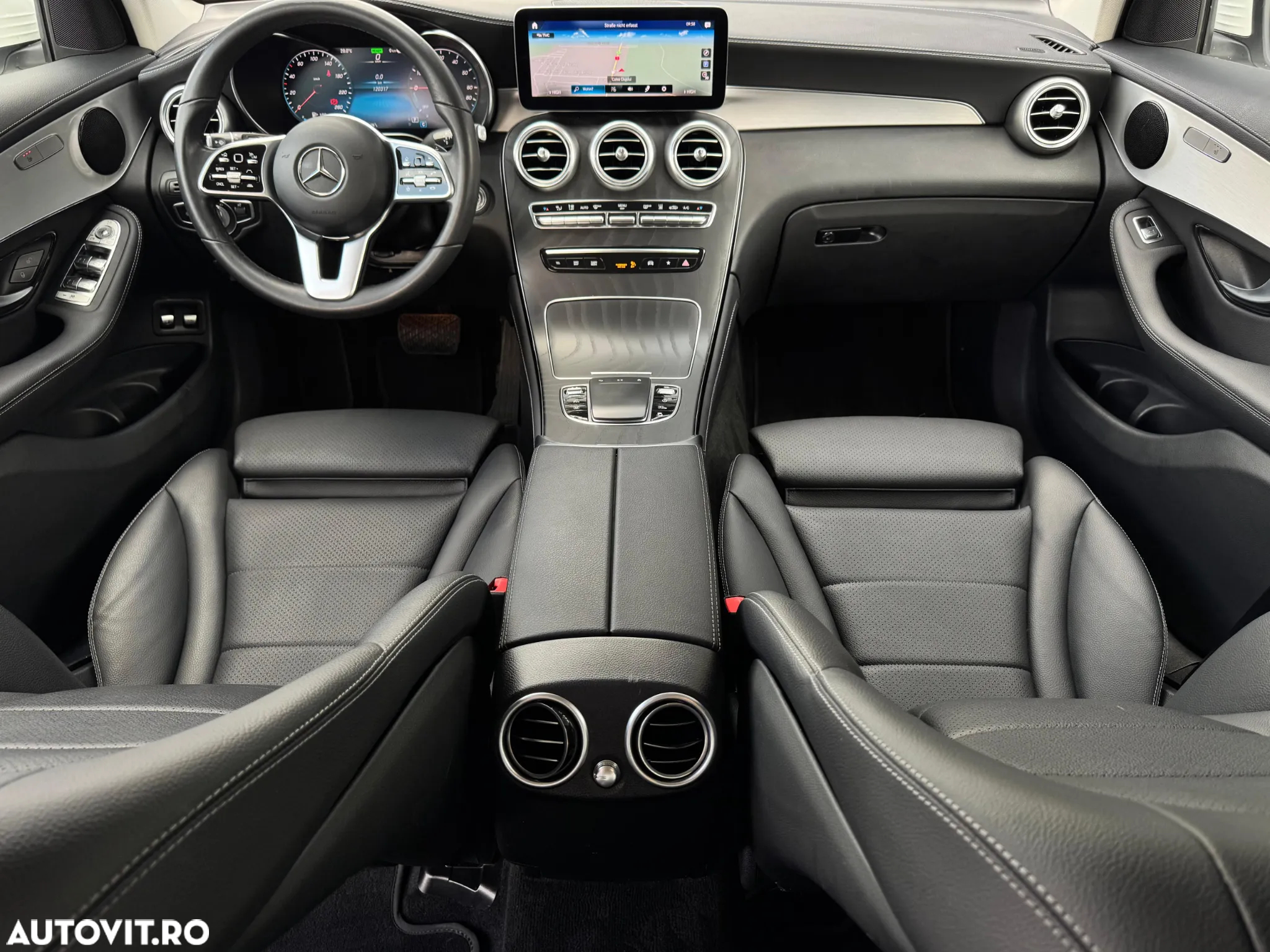 Mercedes-Benz GLC 300 e 4MATIC - 17
