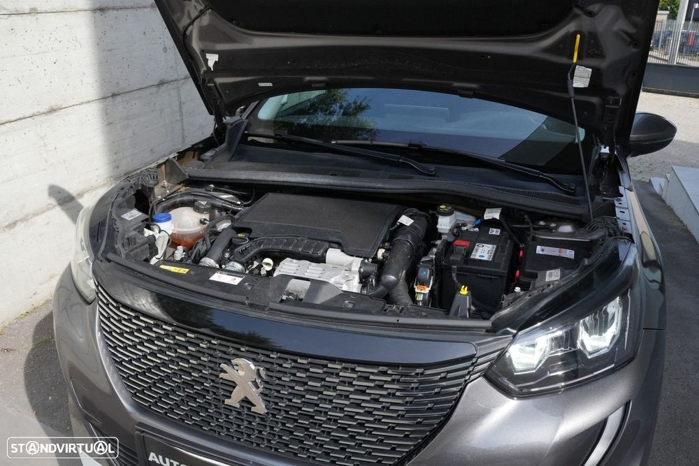 Peugeot 2008 1.2 PureTech Allure Pack - 31