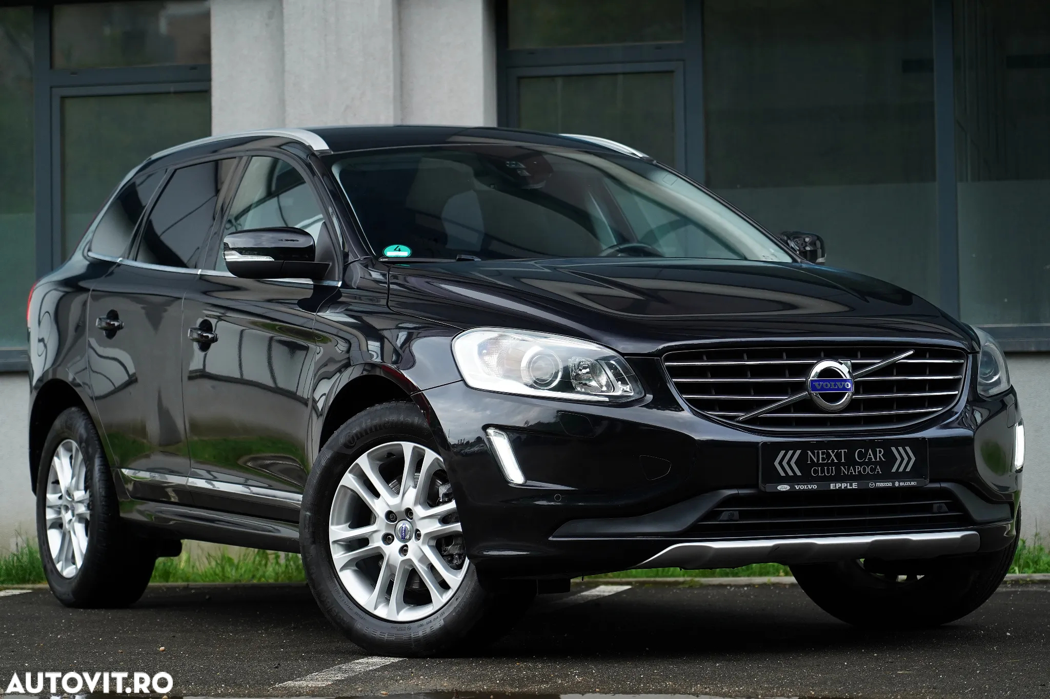 Volvo XC 60 D5 AWD Geartronic Summum - 2