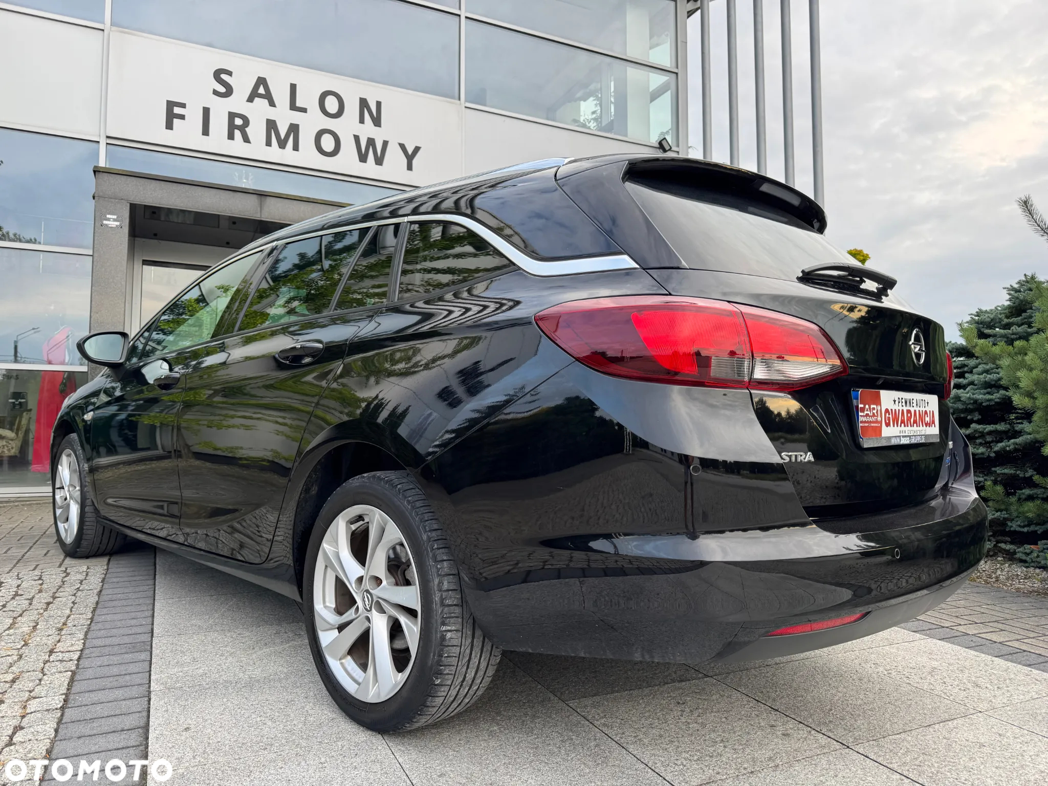 Opel Astra 1.4 Turbo 120 Jahre - 3