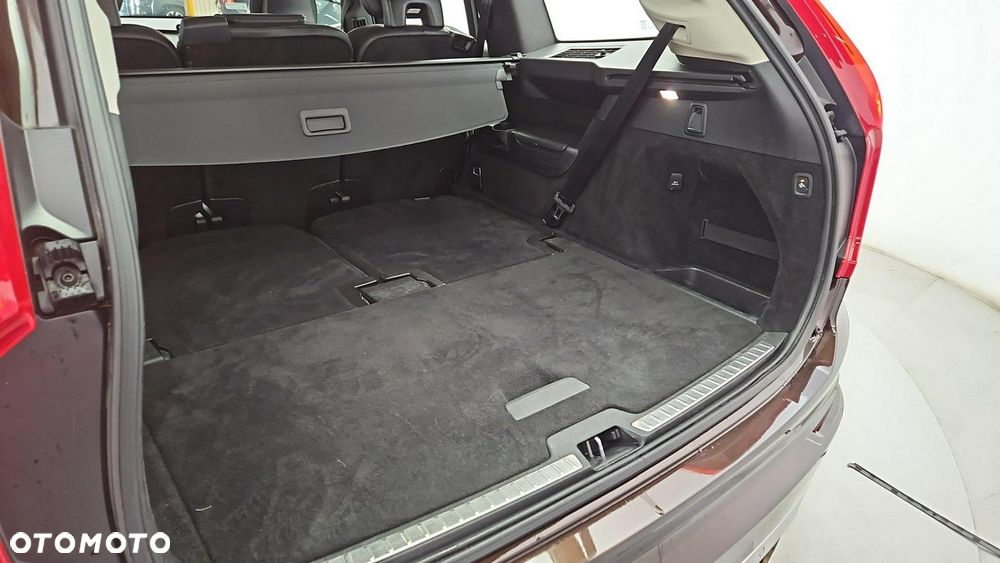 Volvo XC 90 - 22