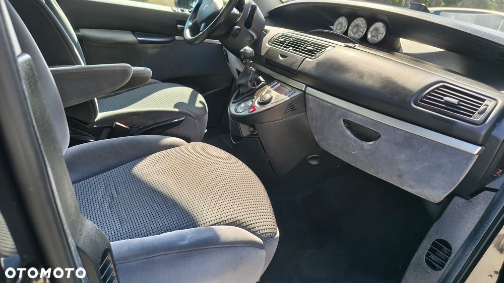 Peugeot 807 2.0 HDi Premium Euro5 - 13