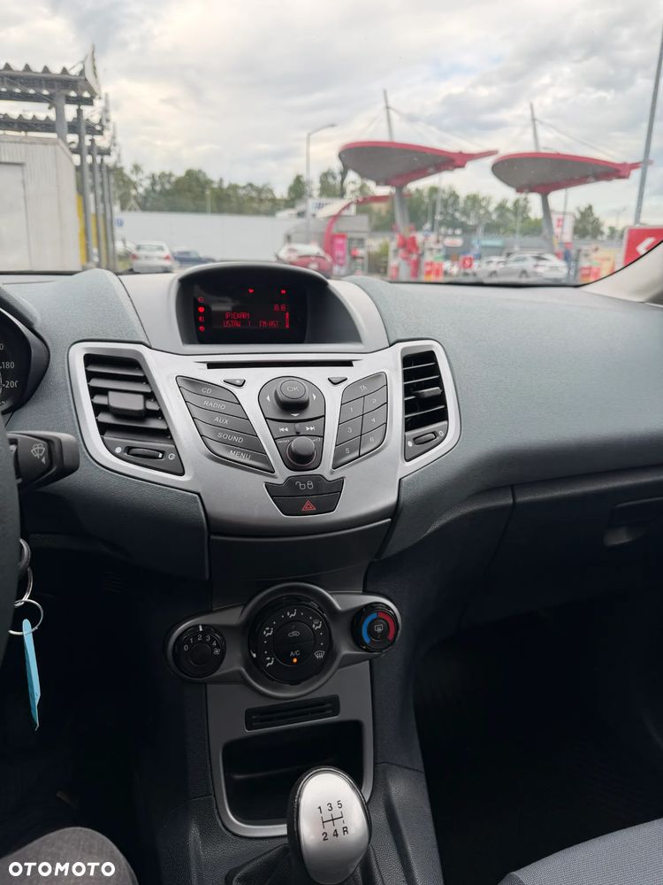 Ford Fiesta 1.25 Trend - 21