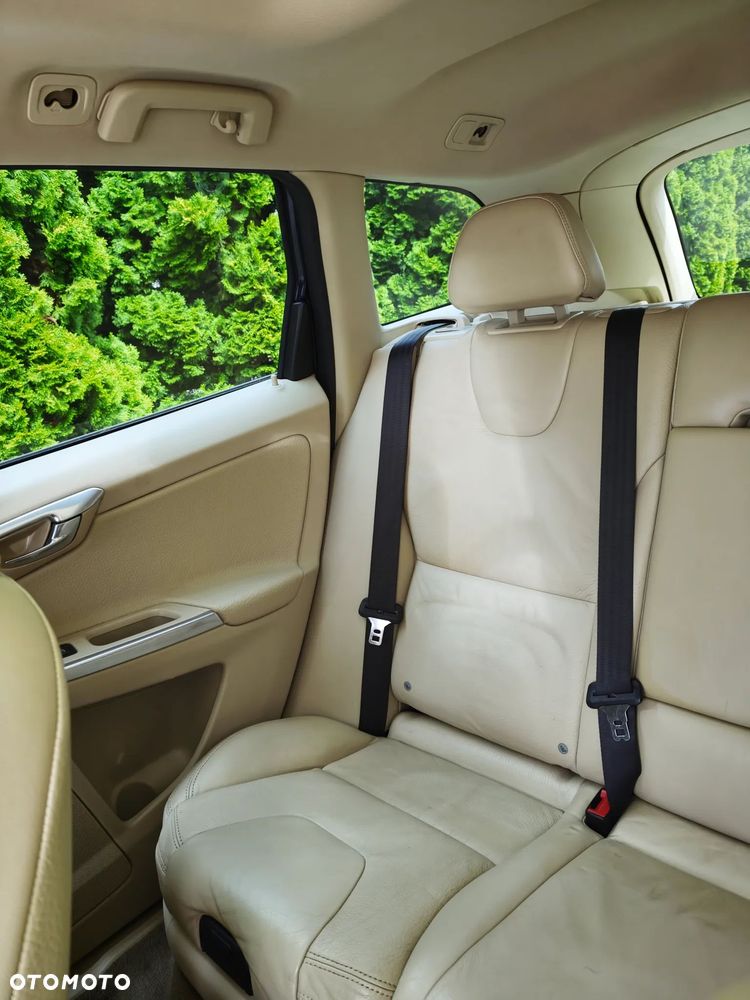 Volvo XC 60 T6 AWD Momentum - 13
