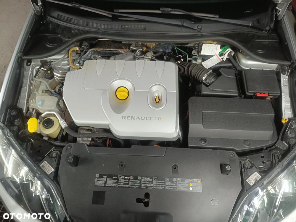 Renault Laguna 2.0 16V Turbo GT - 18