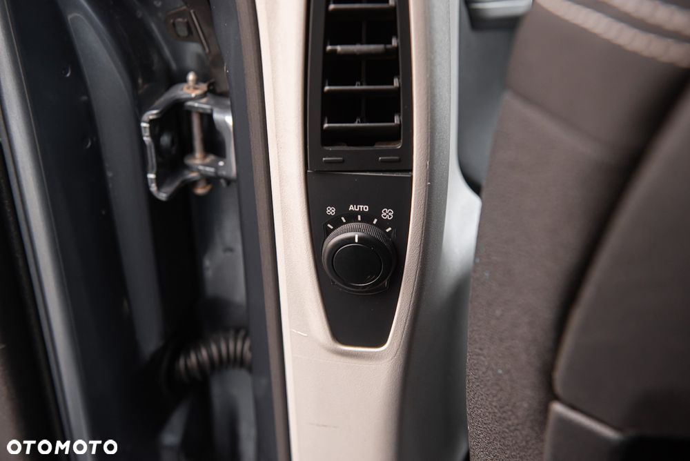 Citroën C4 Picasso e-HDi 110 FAP EGS6 Business Class - 26