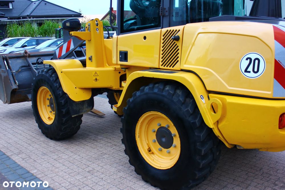 Volvo L30G - 7