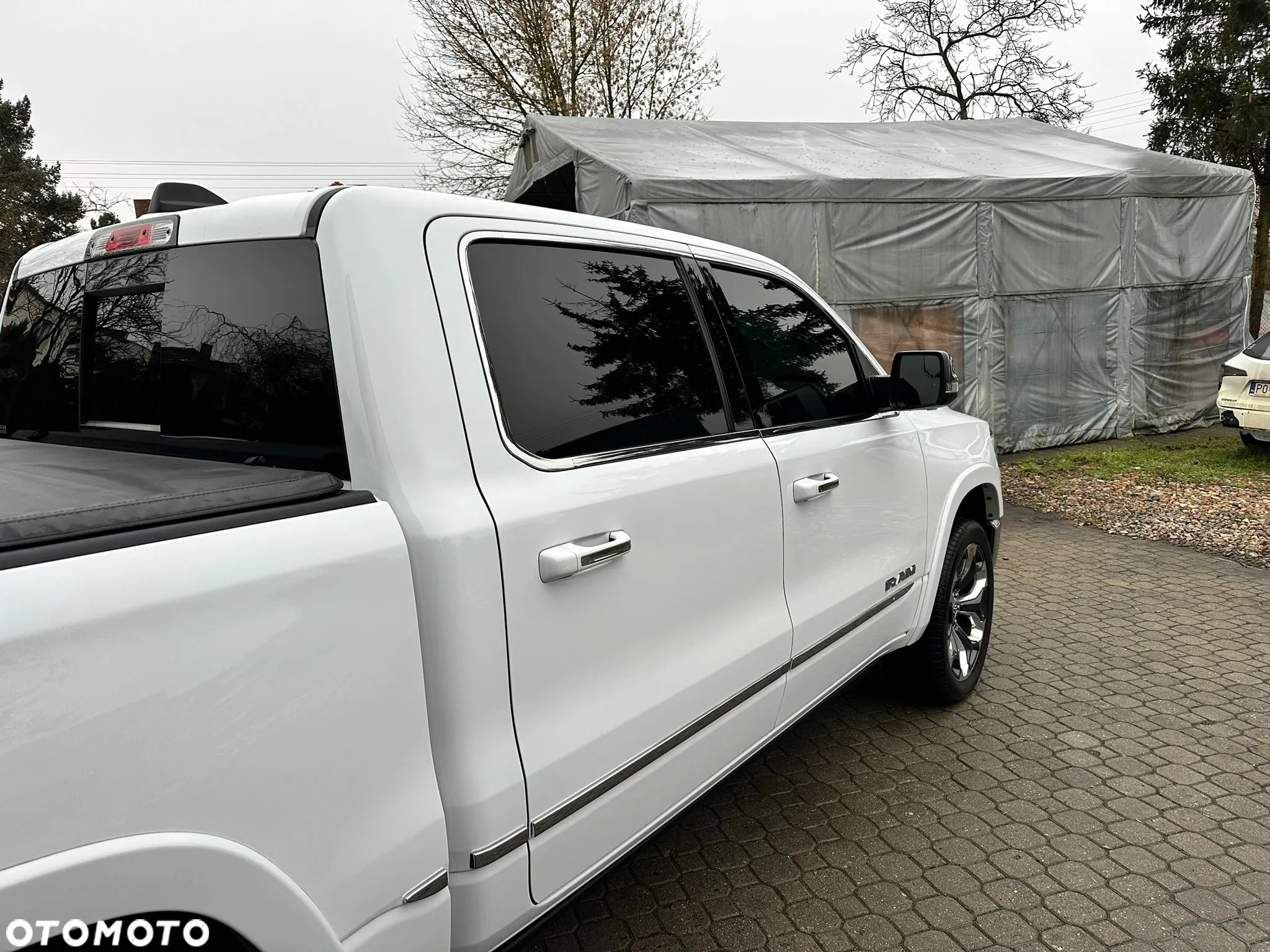 Dodge RAM 1500 5.7 4x4 - 5