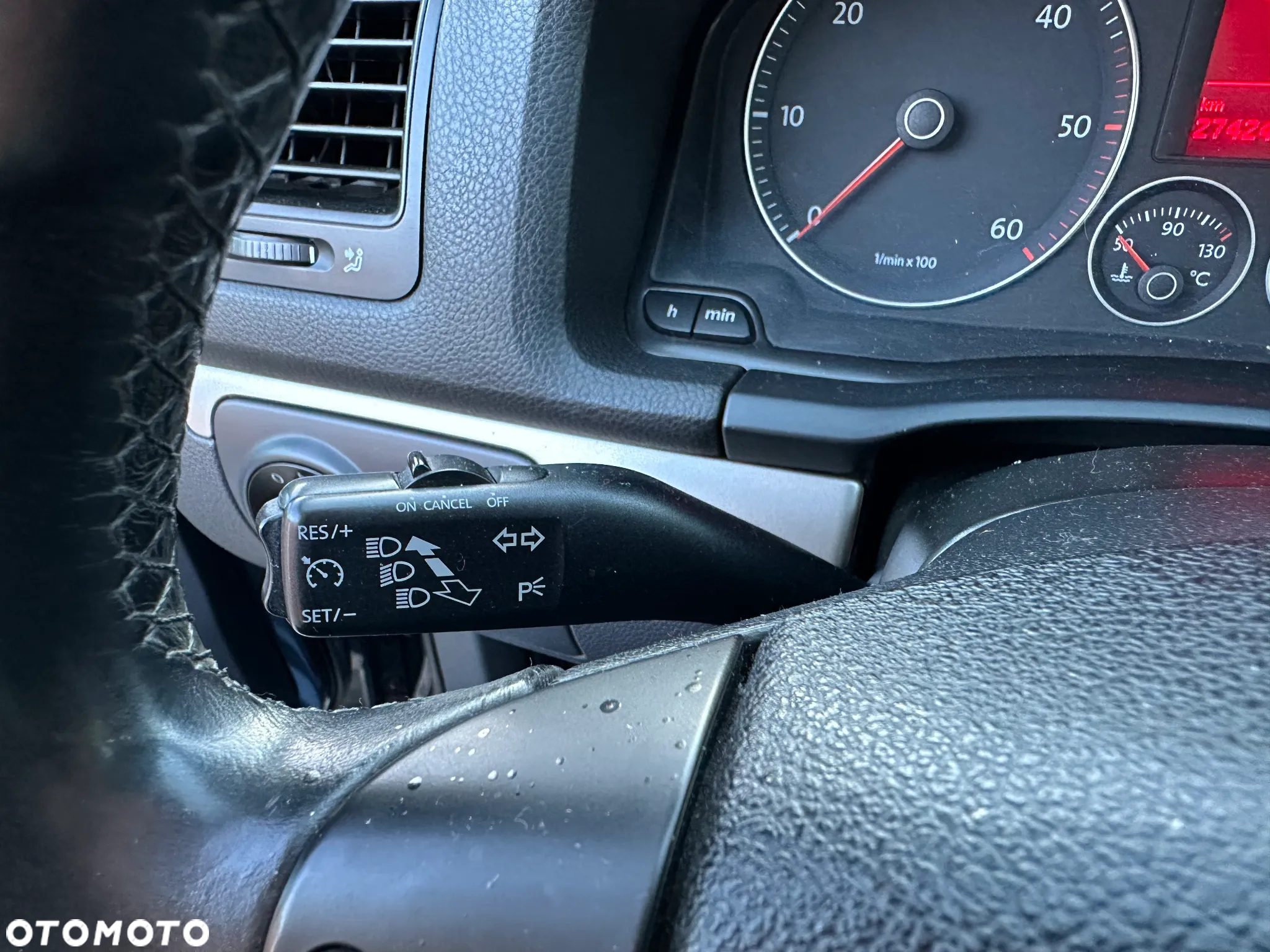 Volkswagen Golf - 29