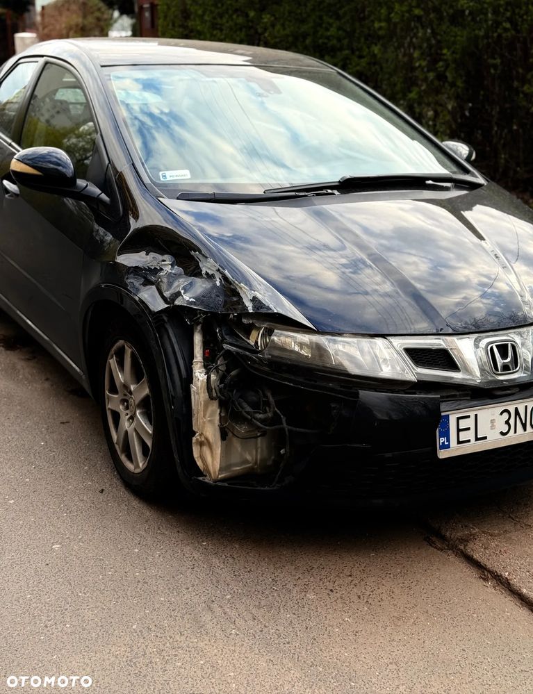 Honda Civic 1.8 Sport - 16