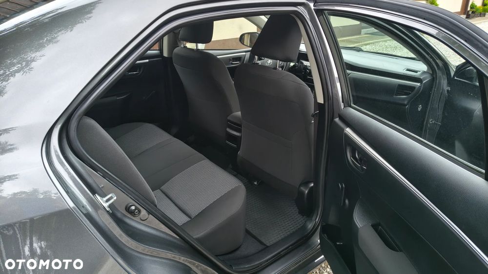 Toyota Corolla 1.6 Active - 11