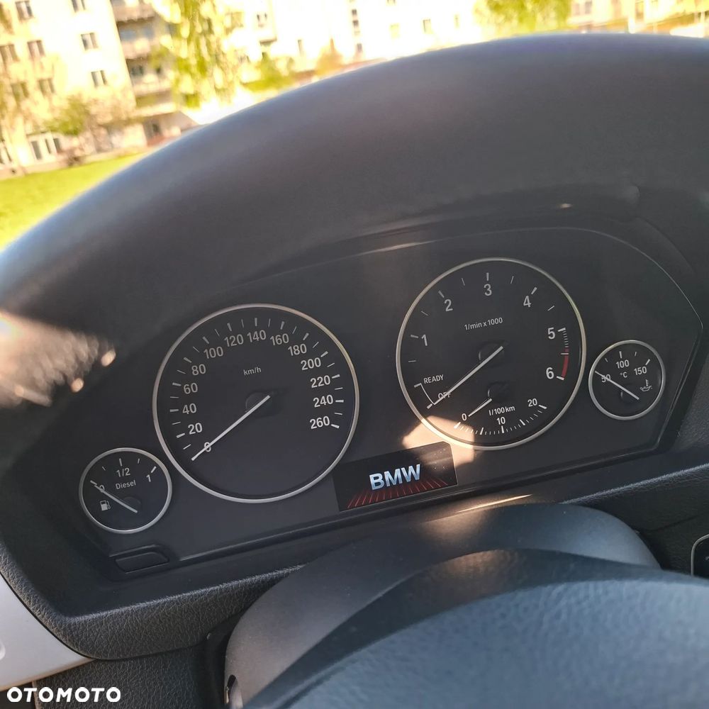 BMW Seria 1 118d Edition Metropolitan - 10