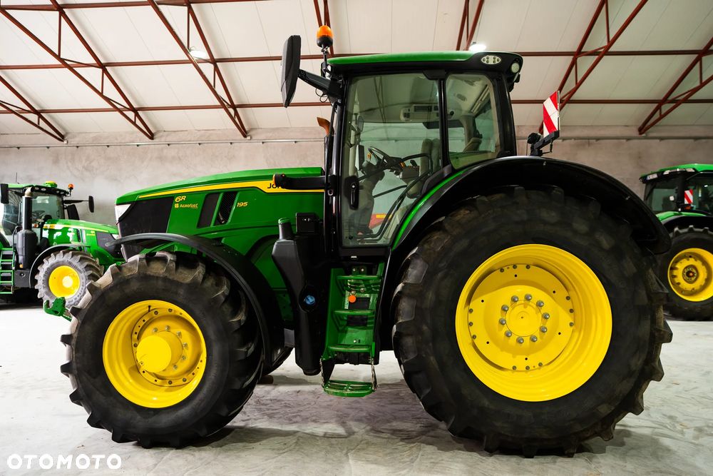 John Deere 6R195 - 6