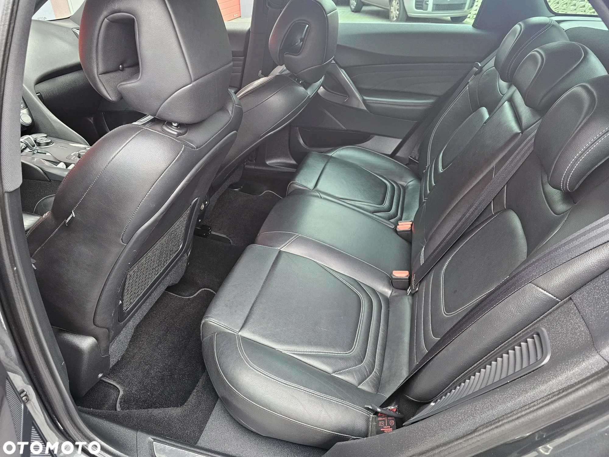 Citroën DS5 HDi 165 SportChic - 25