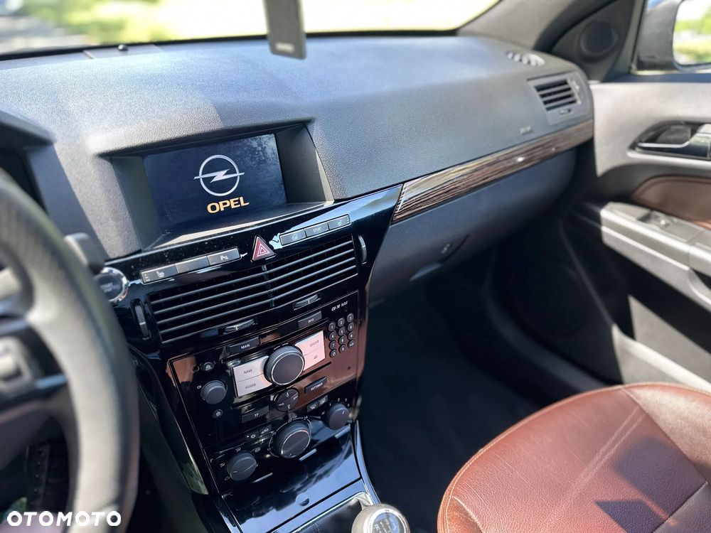 Opel Astra 1.6 Cosmo - 29