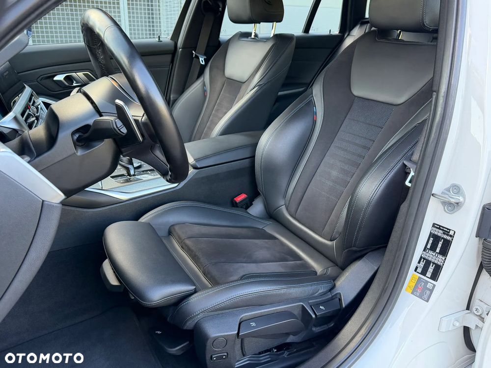 BMW Seria 3 320e M Sport - 20