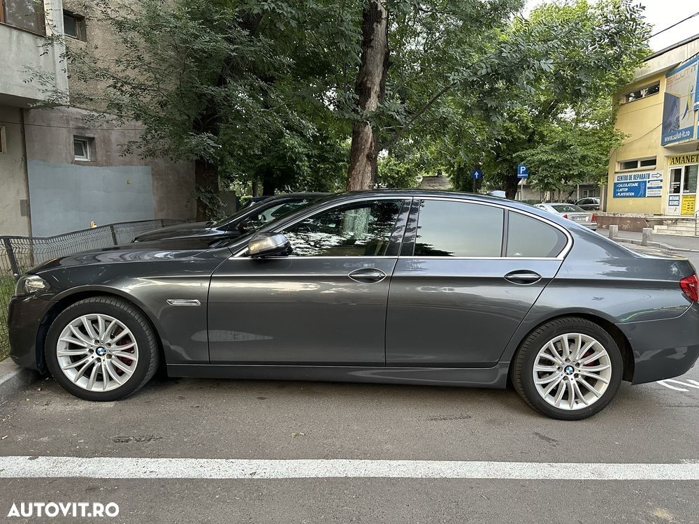 BMW Seria 5 525d xDrive AT - 3