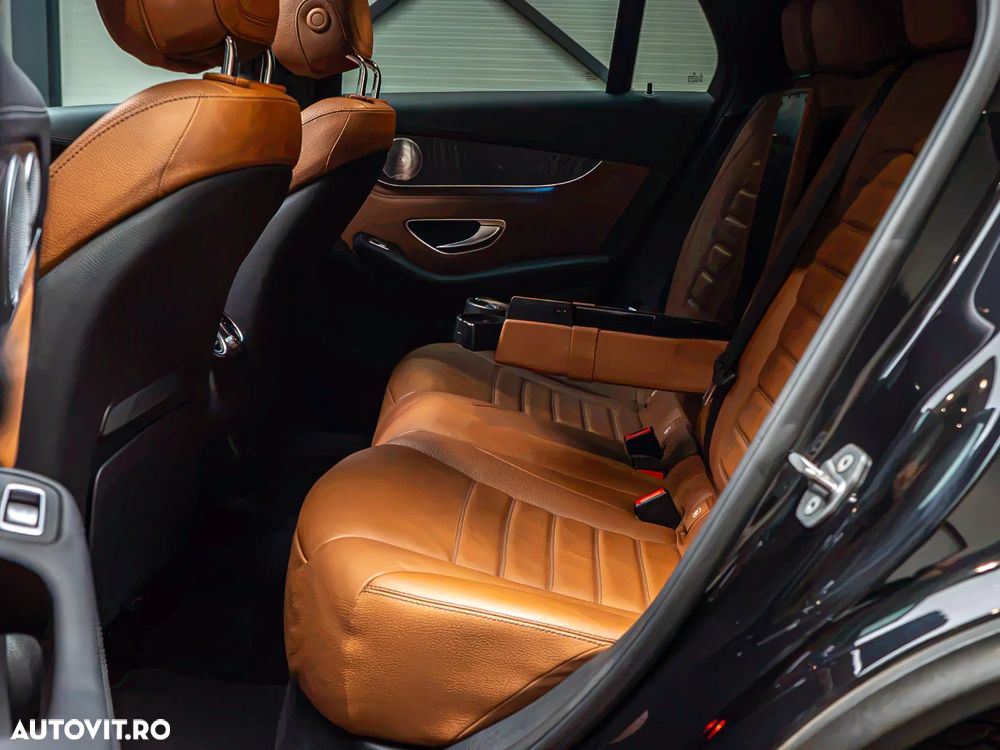 Mercedes-Benz GLC Coupe AMG 43 4Matic 9G-TRONIC - 32