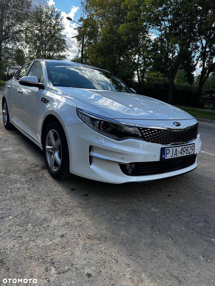 Kia Optima 1.7 CRDI XL DCT - 4