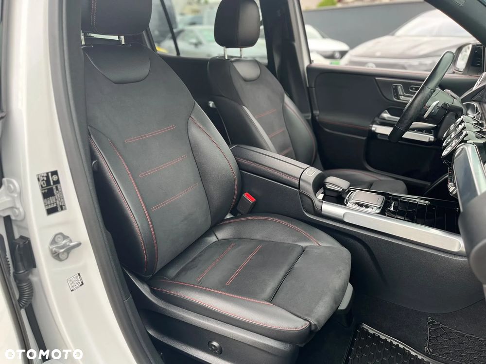 Mercedes-Benz GLB 250 4-Matic 8G-DCT - 16