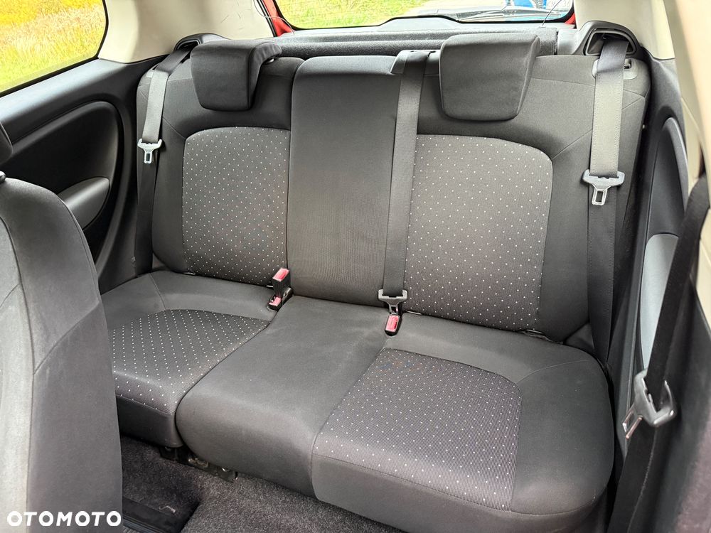 Fiat Punto 1.4 16V Dynamic - 11