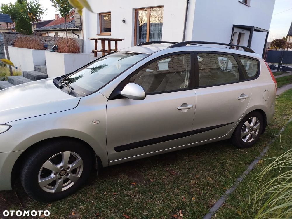 Hyundai i30 1.6 Comfort - 1